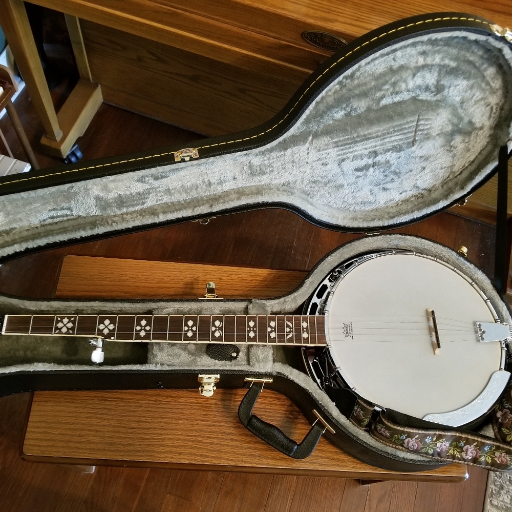 Morgan Monroe banjo case strap picks - Picture 5 of 8